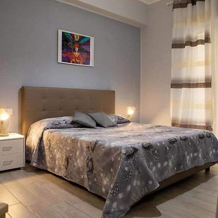 Zuroli Suite Napoli Bagian luar foto