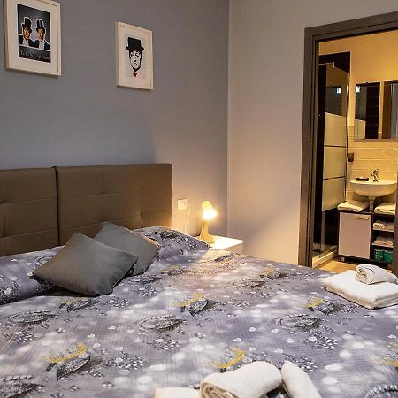 Zuroli Suite Napoli Bagian luar foto
