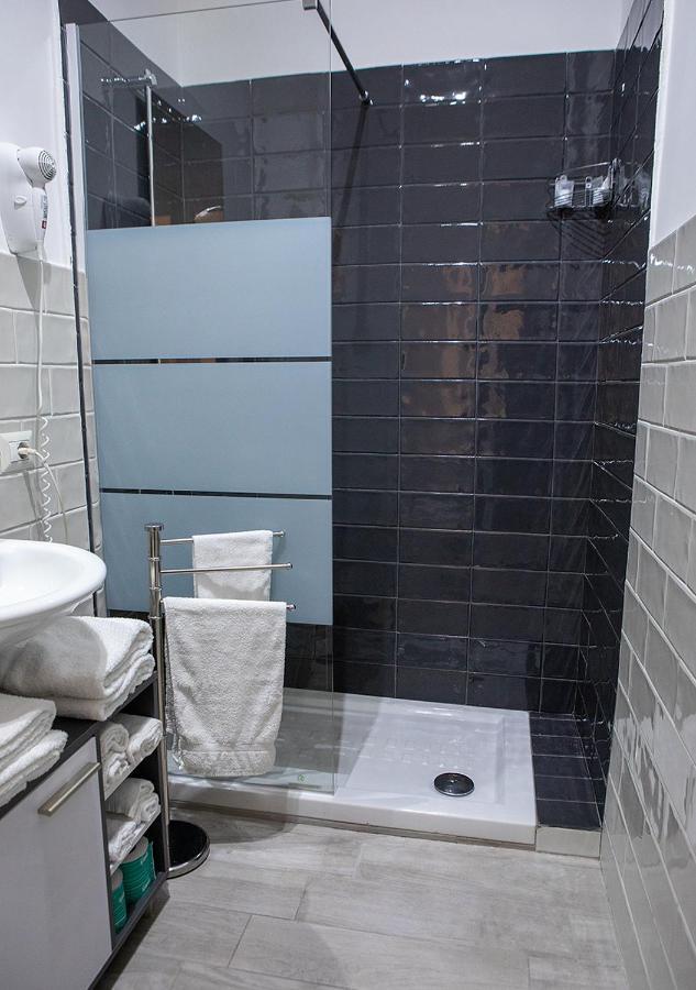 Zuroli Suite Napoli Bagian luar foto