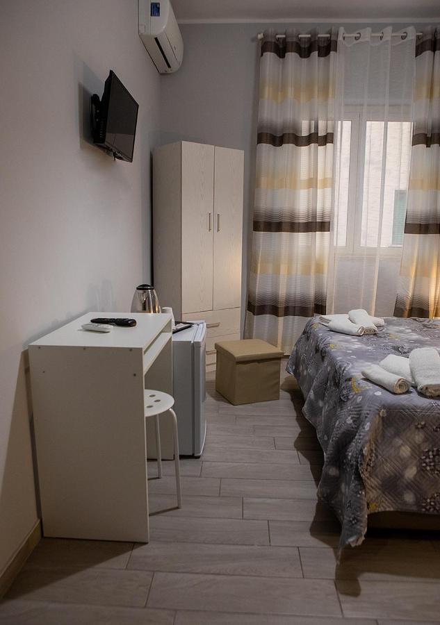 Zuroli Suite Napoli Bagian luar foto
