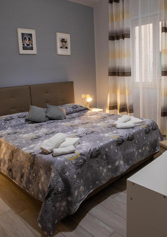 Zuroli Suite Napoli Bagian luar foto